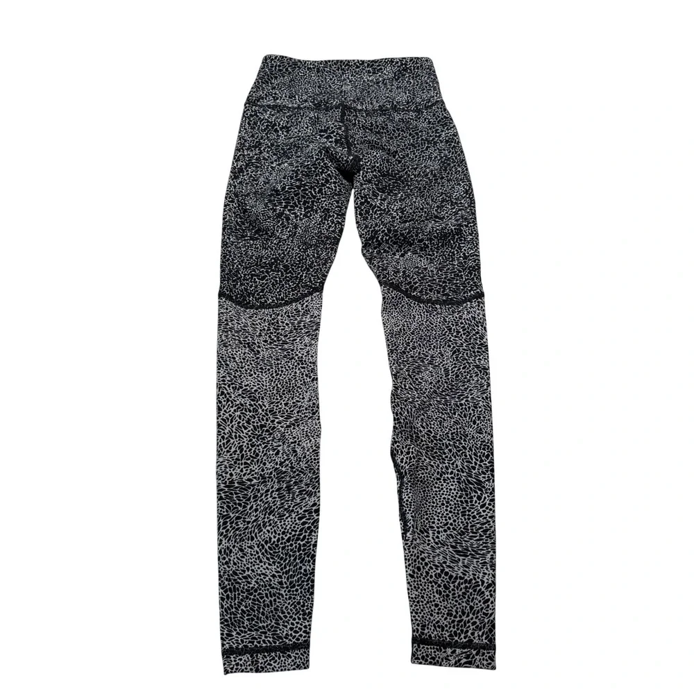 LULULEMON Leggings Black White Animal Print High Rise Women's Size 4 Yoga Gym